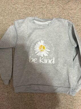 Be Kind Daisy Sweatshirt
